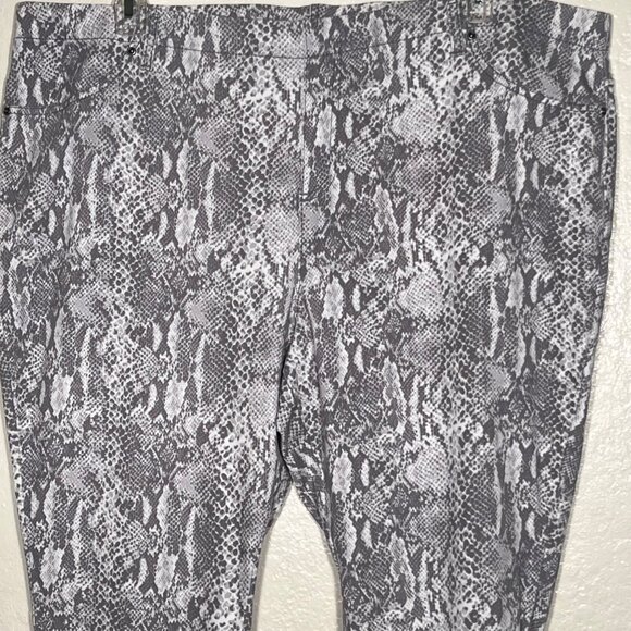 Gray & White Snake Print Women Leggings Pull-on 3X Cotton Blend Stretch - Picture 2 of 12